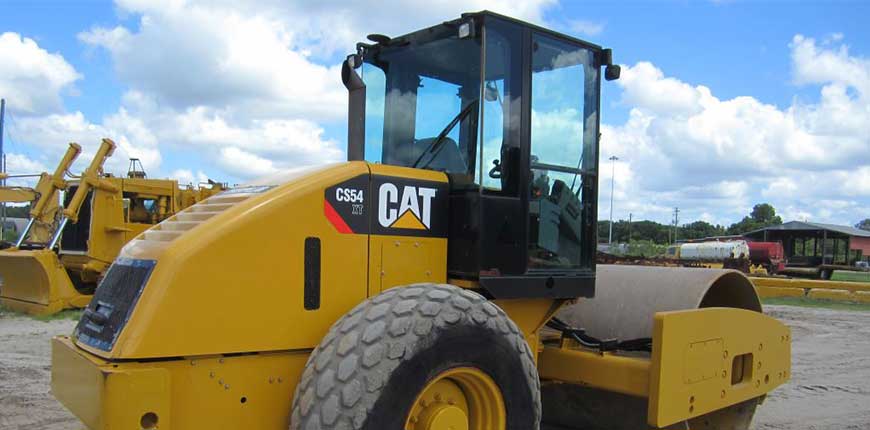 CAT CS54 Smooth Drum Compactor
